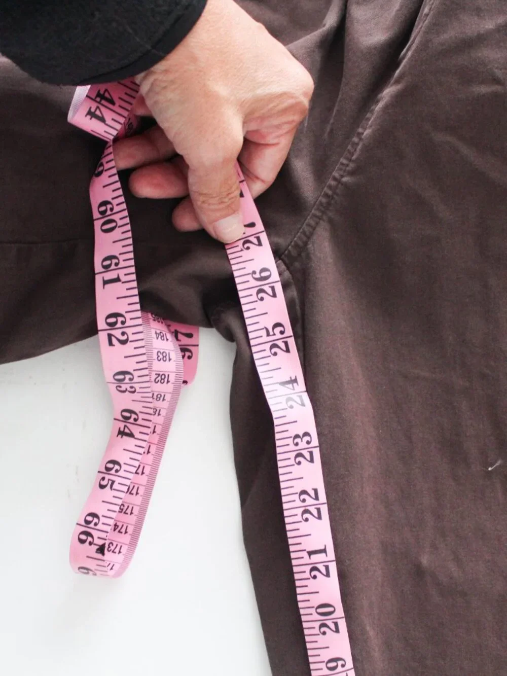 Anthropologie x Varley Cuffed Pants Size Medium - Picture 8 of 8